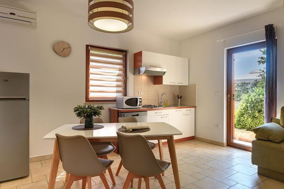 Apartments Buic Винкуран Екстер'єр фото
